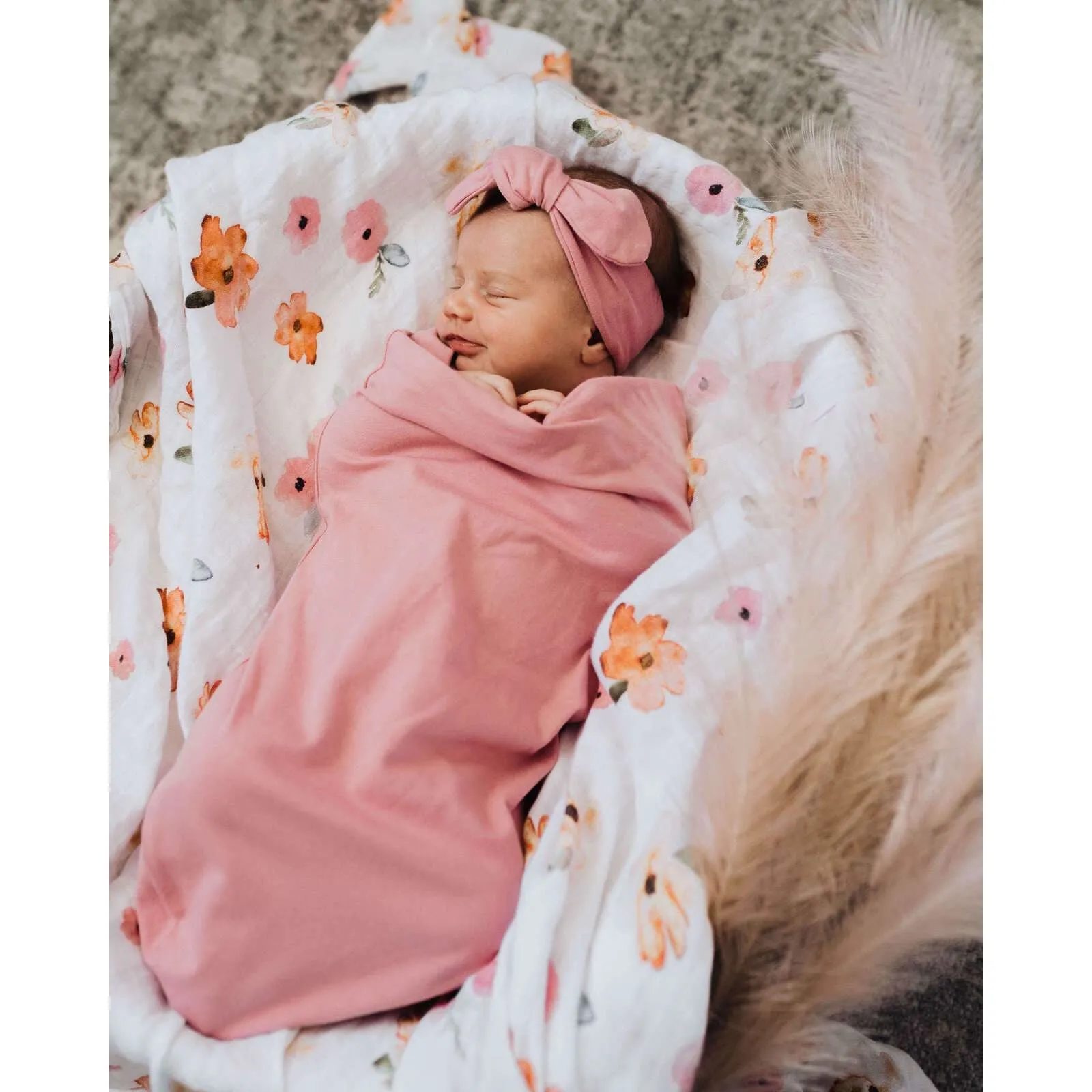 Snuggle Hunny Swaddle Sack & Top Knot Set